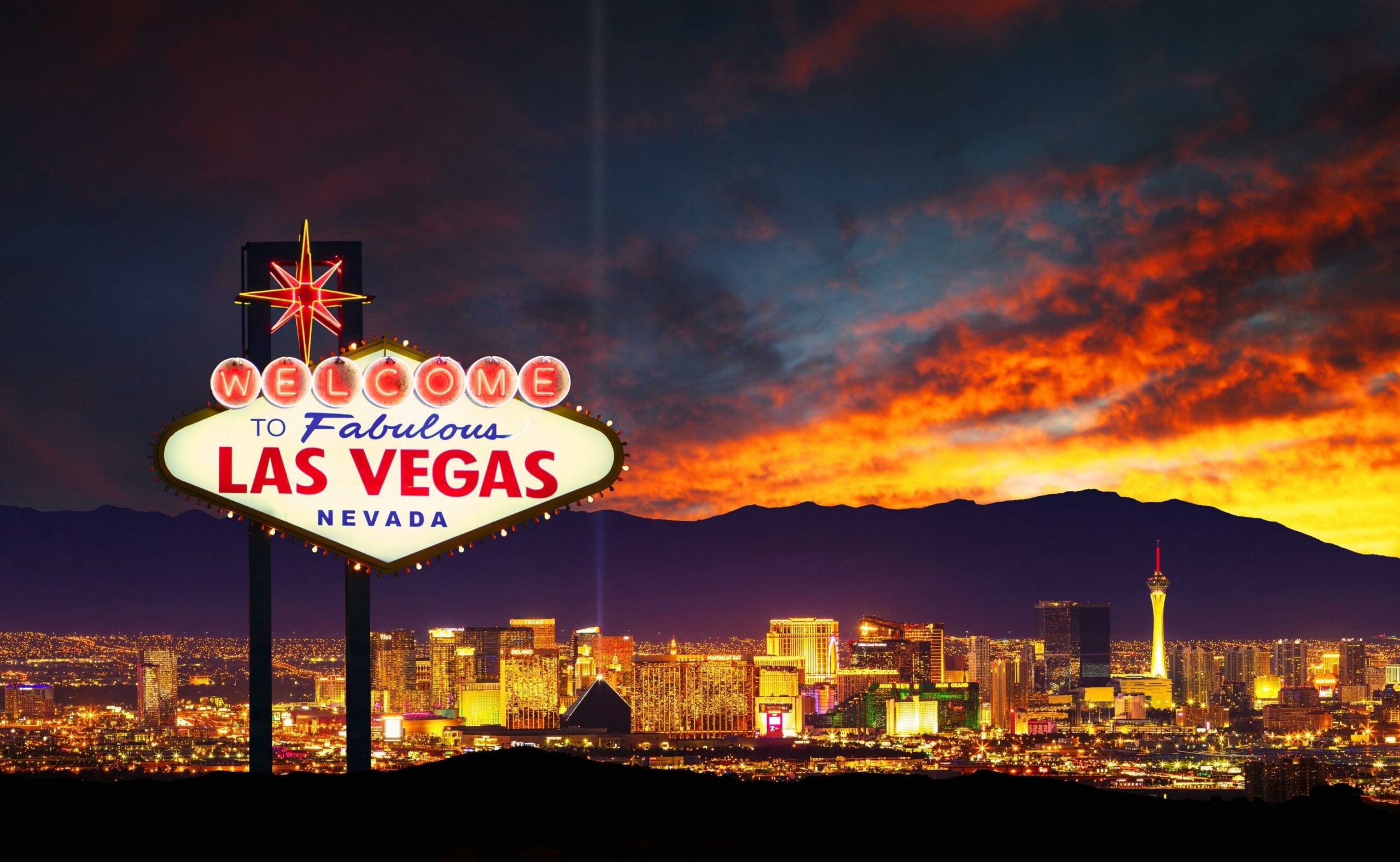 Scenic view of Las Vegas Hotels and casinos with mountain view at the back