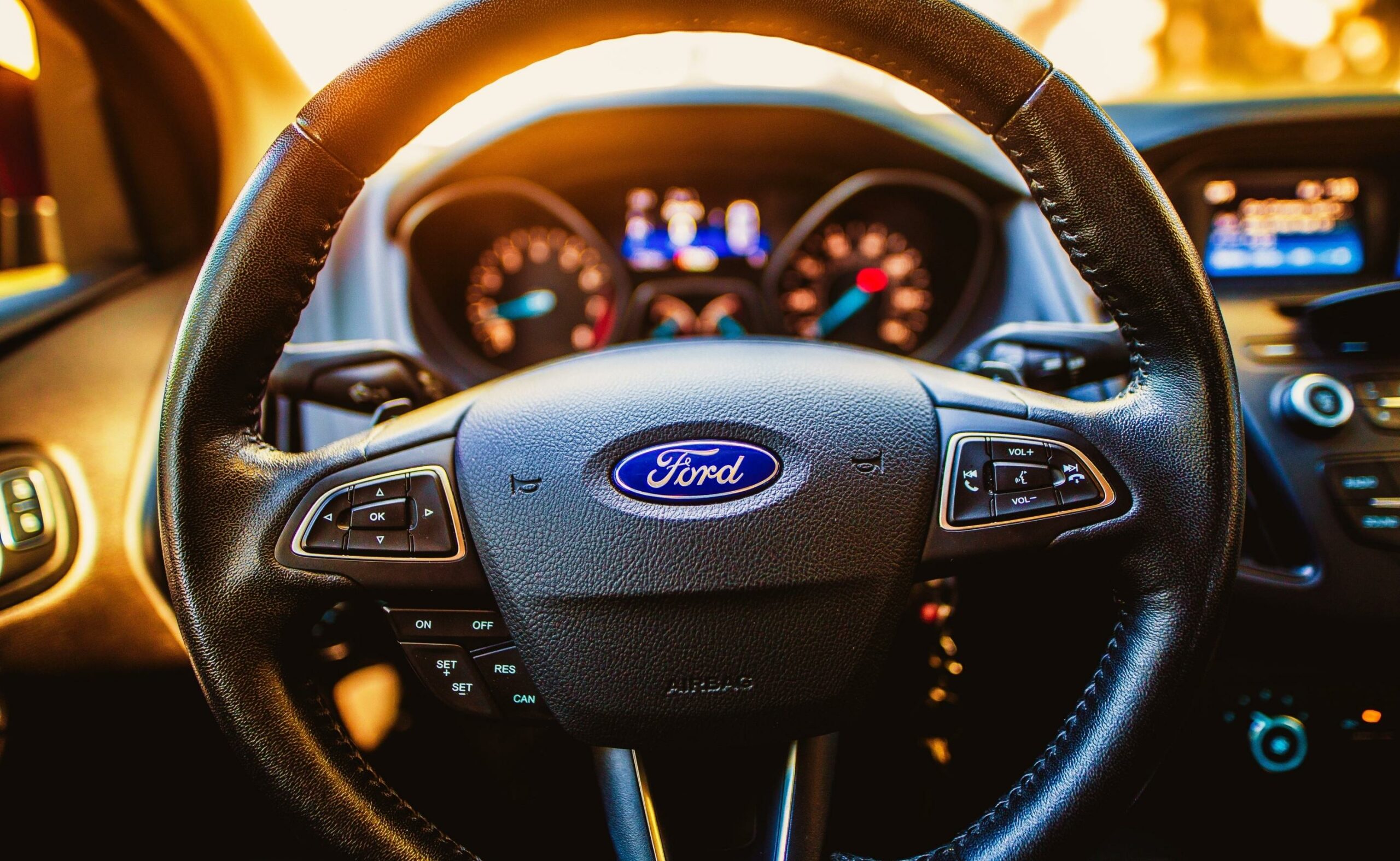 Ford steering wheel and cockpit