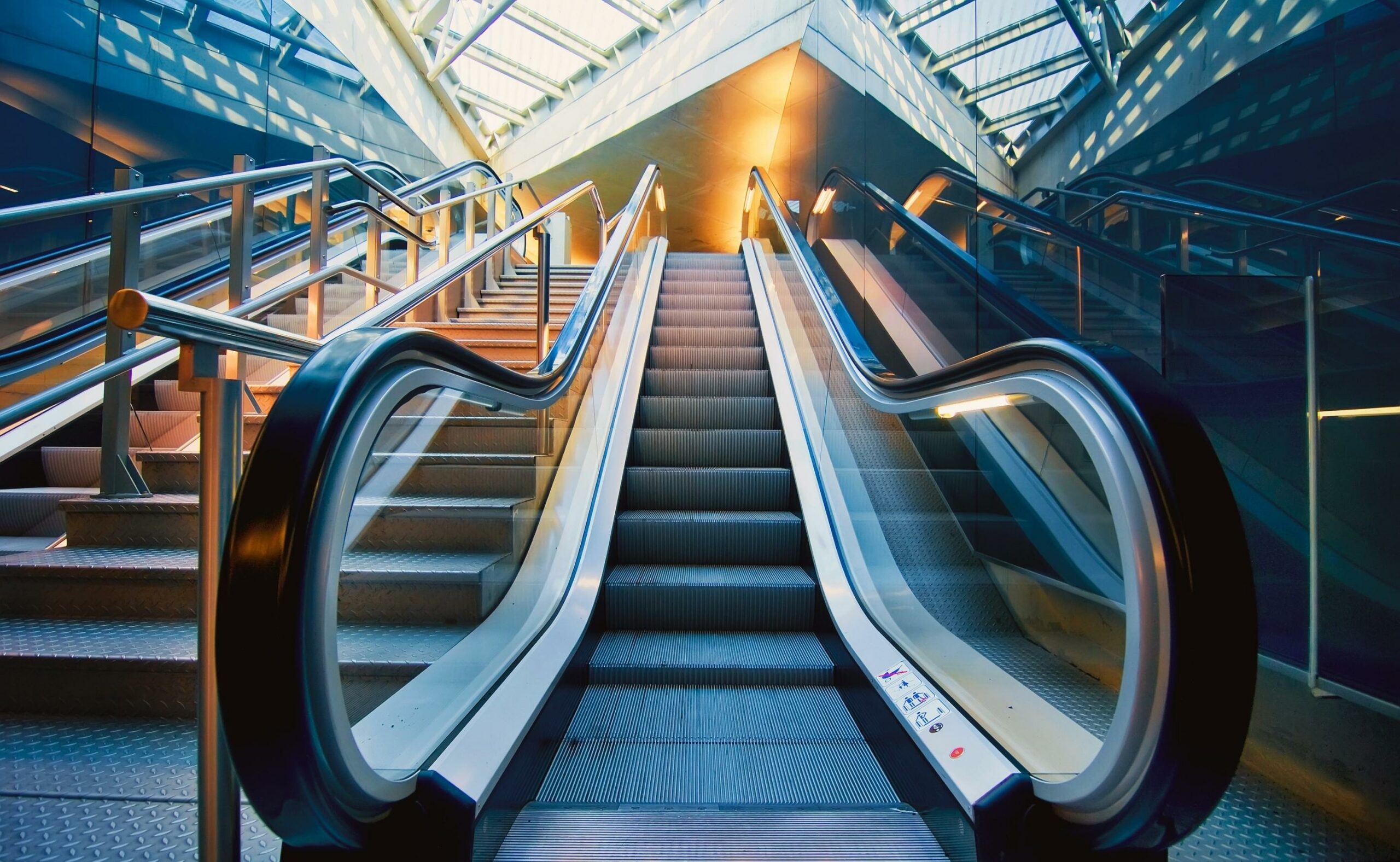 Panoramic angle of escalator