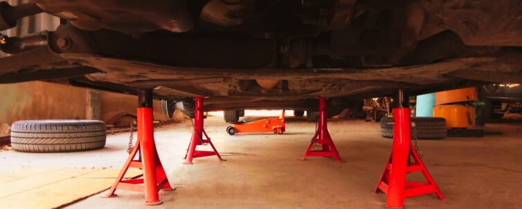 jack stand to lift car for fix