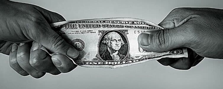 People fighting over money.